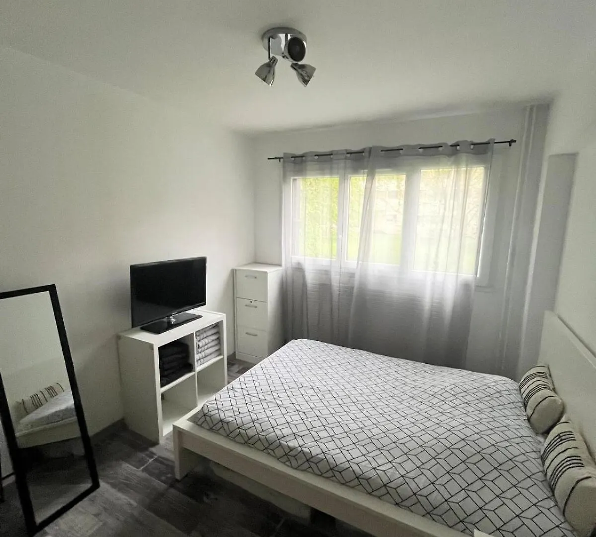 Charmant T2 - Cosy Et Confort - 4 Pers La Motte-Servolex 0*,  Γαλλία